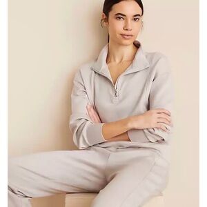 NWT Lou & Grey half zip scuba soft pullover.